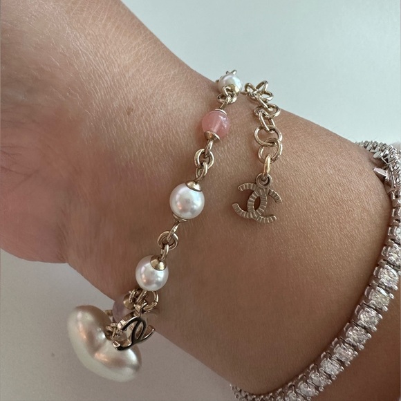 Chanel Pearl beaded Heart Barbie Bracelet AUTHENTIC - Picture 2 of 6